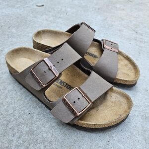 Birkenstock Arizona size 38 vegan brown bronze like new